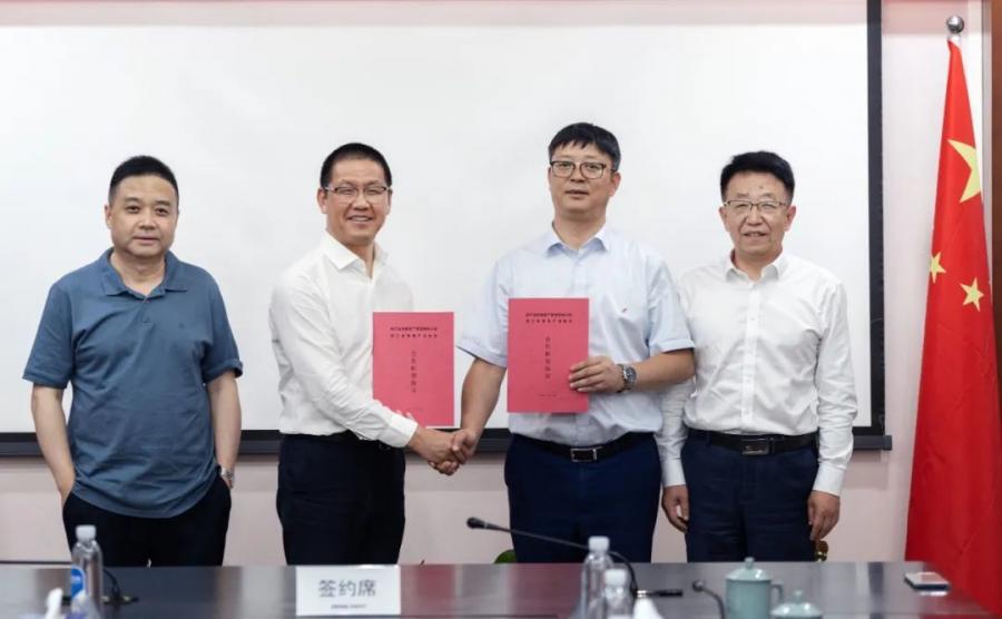 1672816893640957uRu0.jpg 鳳凰網(wǎng)220607.jpg